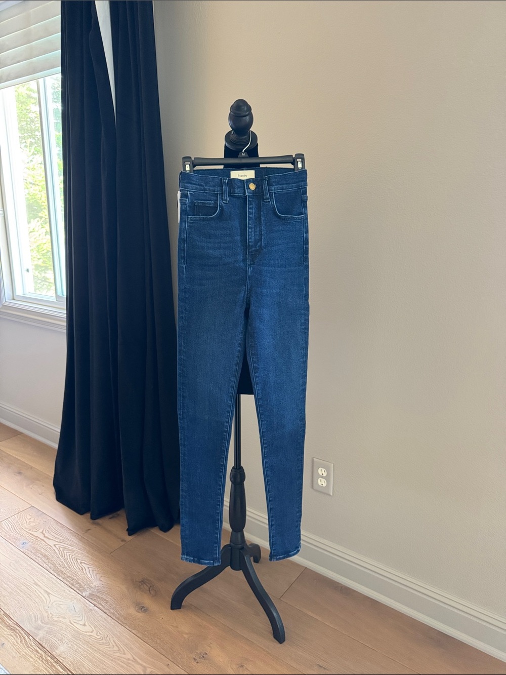 High-Rise Skinny Jeans in Dark Blue